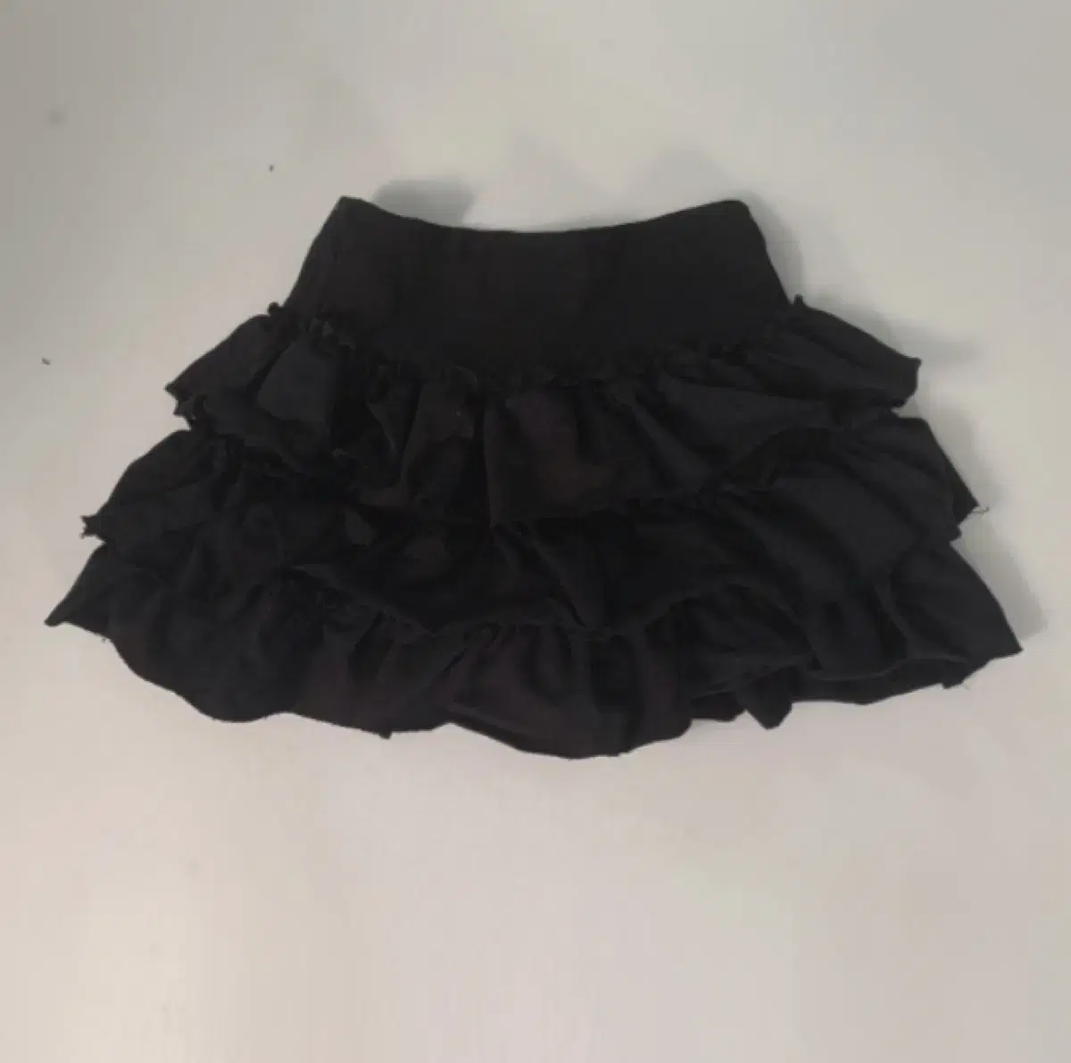 스젠 frill skirt 블랙 스커트 양도